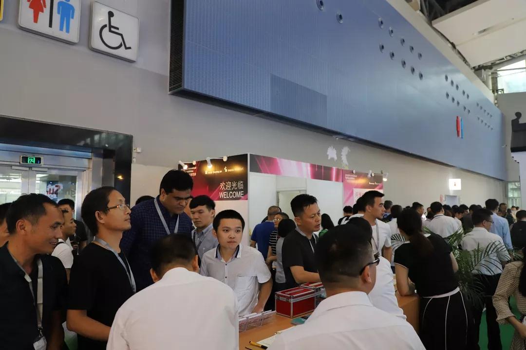 廣州市夜太陽舞臺燈光音響設(shè)備有限公司